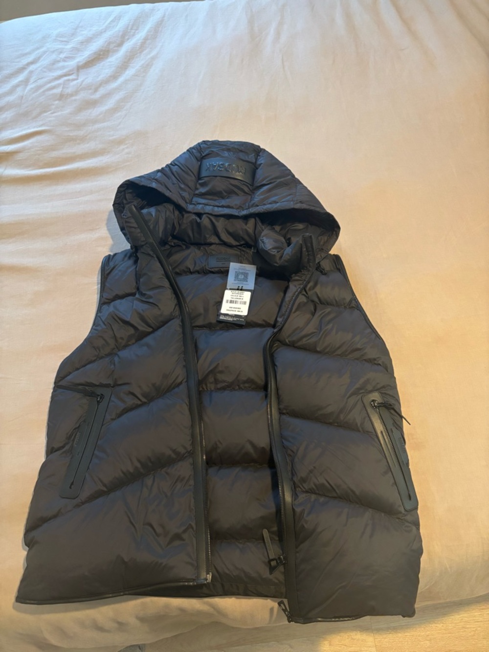 RUDSAK Men's Black Quilted Removable Hood Puffer Vest size M